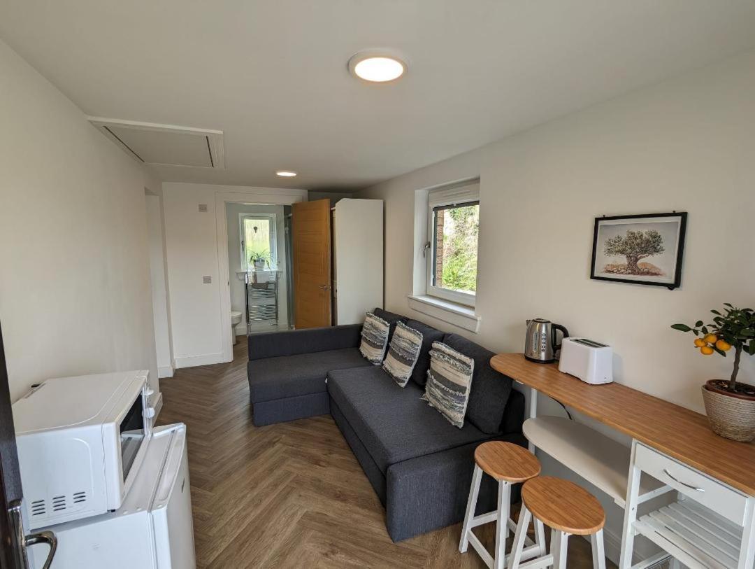 En-Suite Double Room With Private Entrance EDI Exterior foto