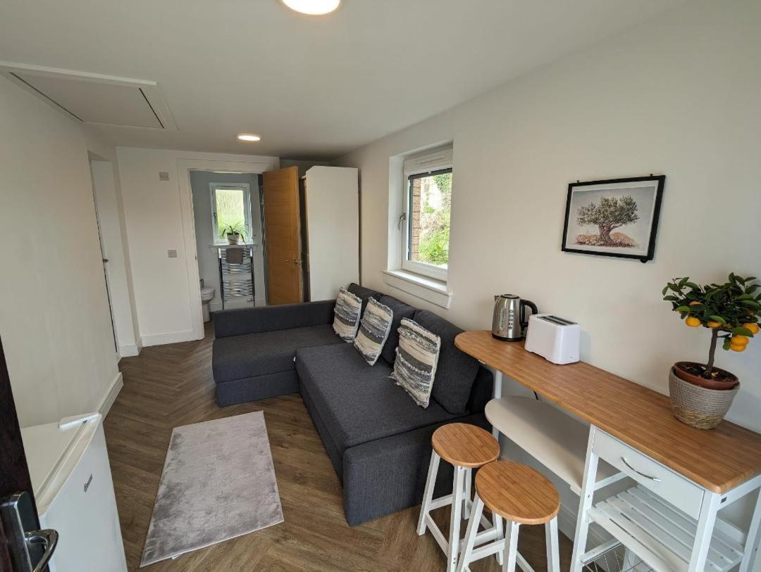 En-Suite Double Room With Private Entrance EDI Exterior foto
